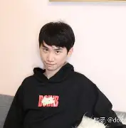 包含Doinb焦点对战，浓眉哥与60激战澳大利亚队分钟，比赛规则变更胜负难料！的词条